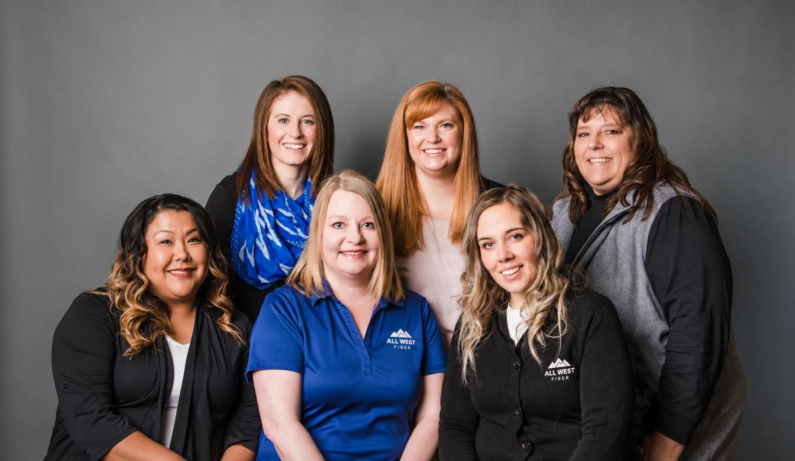 eam portrait with ALL WEST Fiber employees